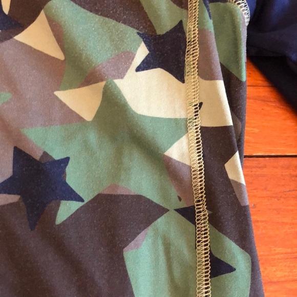 Boden Rashguard - Picture 7 of 7